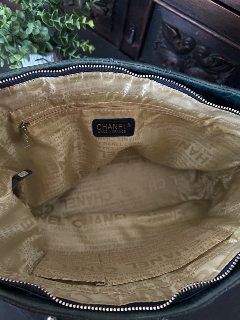 Beautiful Quilted Dark Green Leather Tote with Chain Straps - Picture 16 of 17